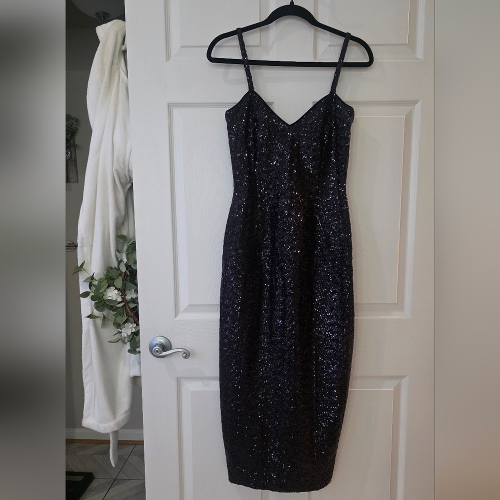FINAL PRICE DROP - EUC LARGE Black Glitz N Glam Dress